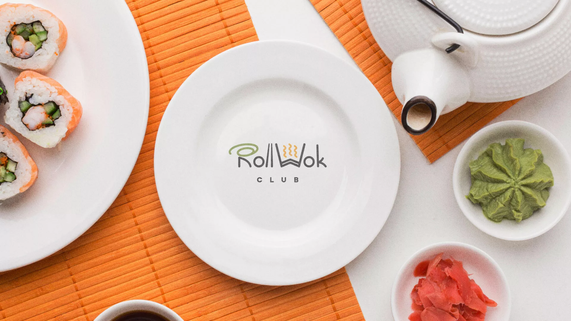 Разработка логотипа и фирменного стиля в Саратове для суши-бара «Roll Wok Club» Разработка логотипа и фирменного стиля в Саратове для суши-бара «Roll Wok Club»